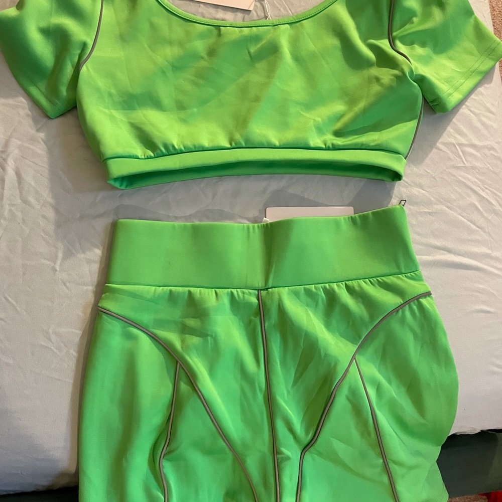 Two Piece Gsuwoo Short set